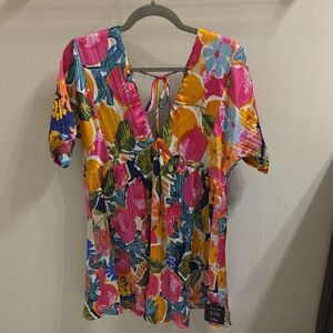 Lulu's Bright Floral V-Neck Short Sleeve Tunic in Pink, Yellow & Blue